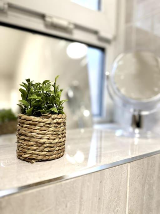 Quirky 3 Bedroom Flat In Shoreditch London Bagian luar foto